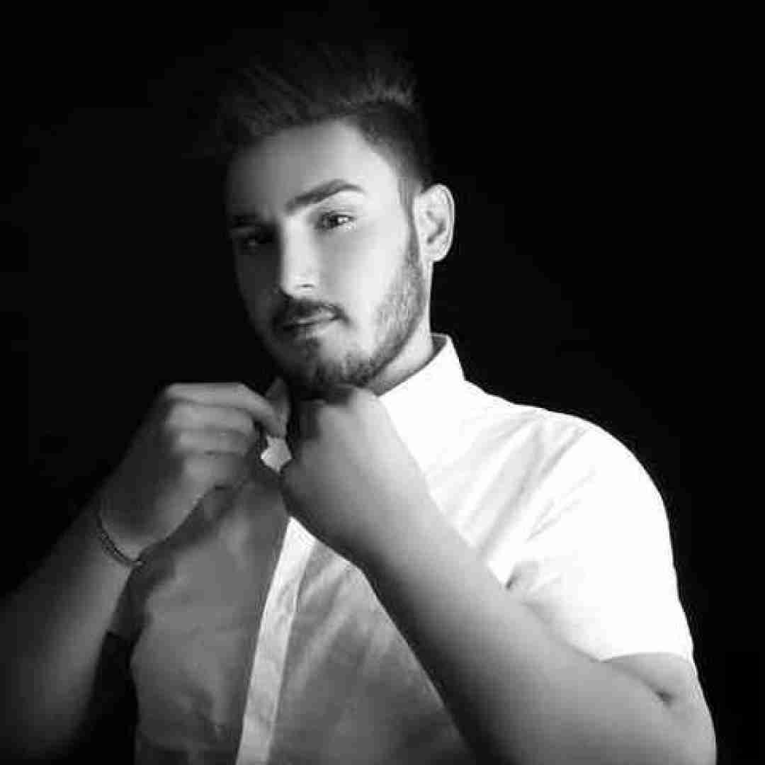 امیر اصلانی چه بی صدا جون میدمو به روزگار خندیدمو