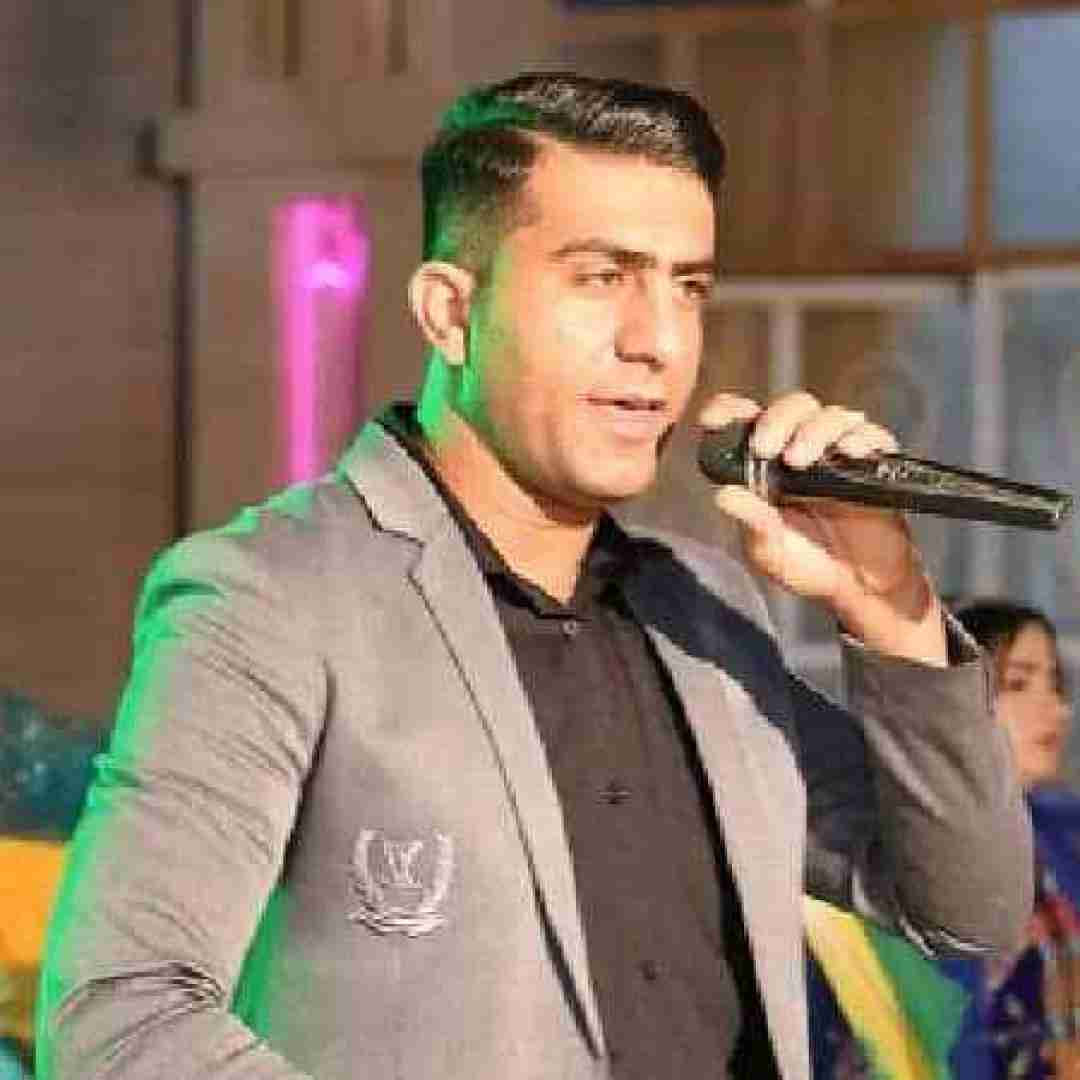 محمدرضا یاسینی عاشقی کردن خشه پی تو تا قیومت