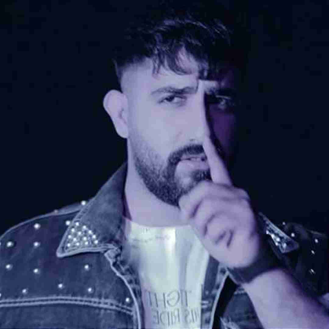 محمد امیری باشه من بد اصلا تو خوبی تنها دلیل سقوطم بودی