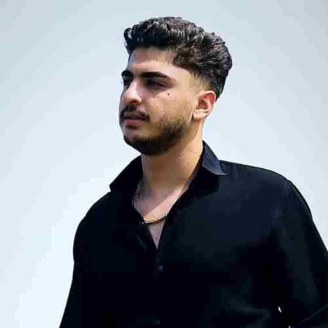 محمد کرمزاد خانم پرستار