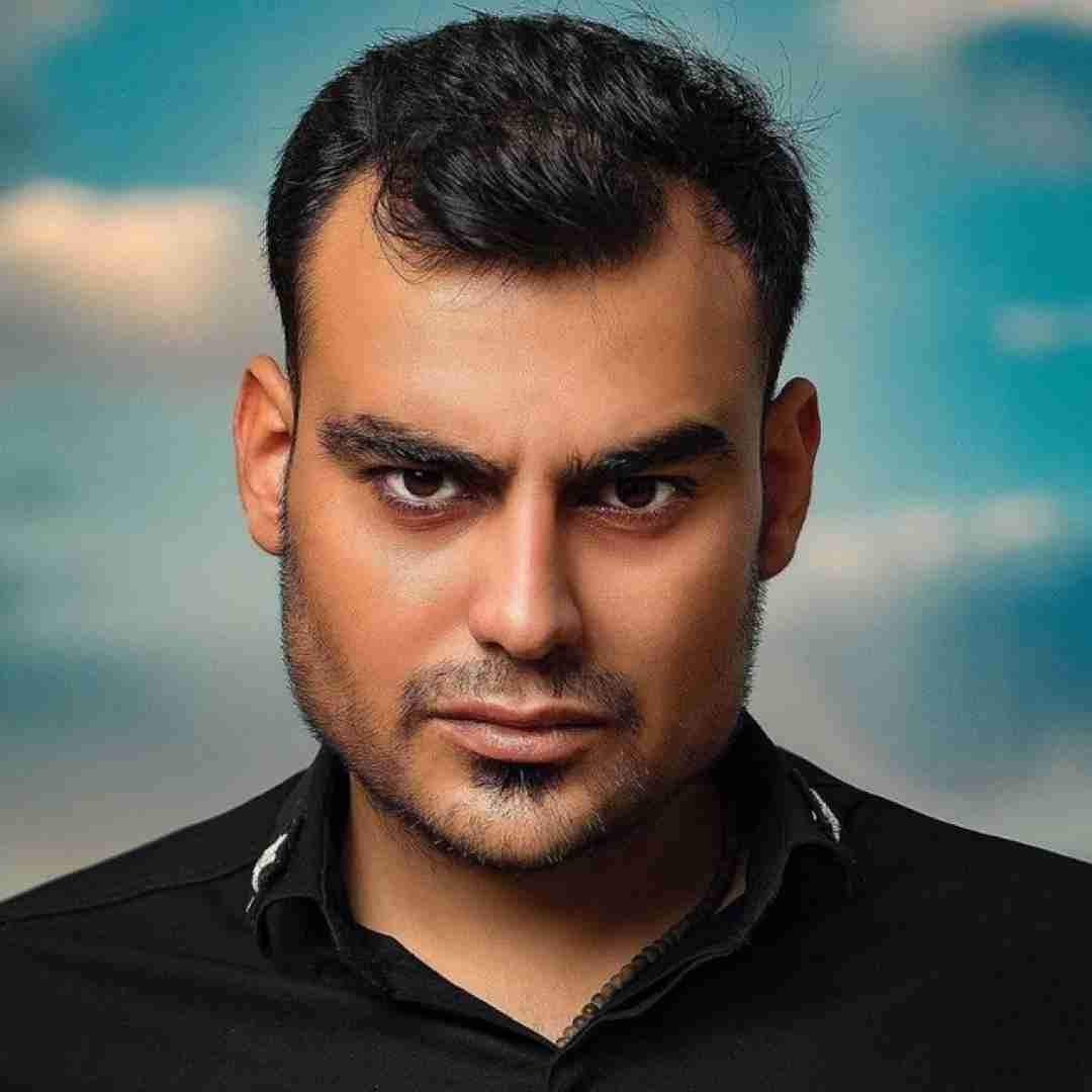 روح الله کرمی تو چاه چارگی منی درمان ای دل منی