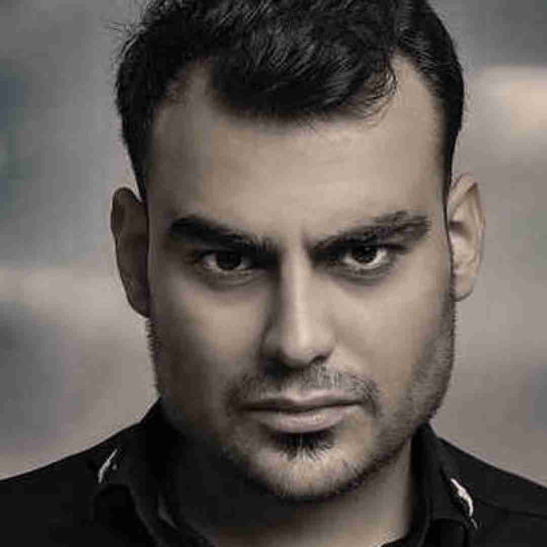 روح الله کرمی ری خروج نیری ای عشقه حتی سقفیش بن بسه