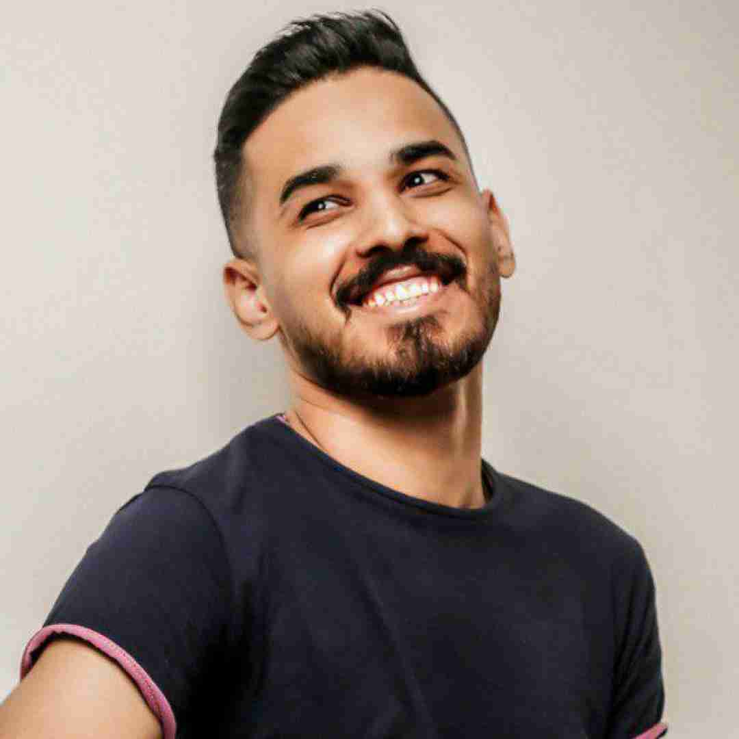 فاضل با کل دنیا آشنا اما با من غریبه